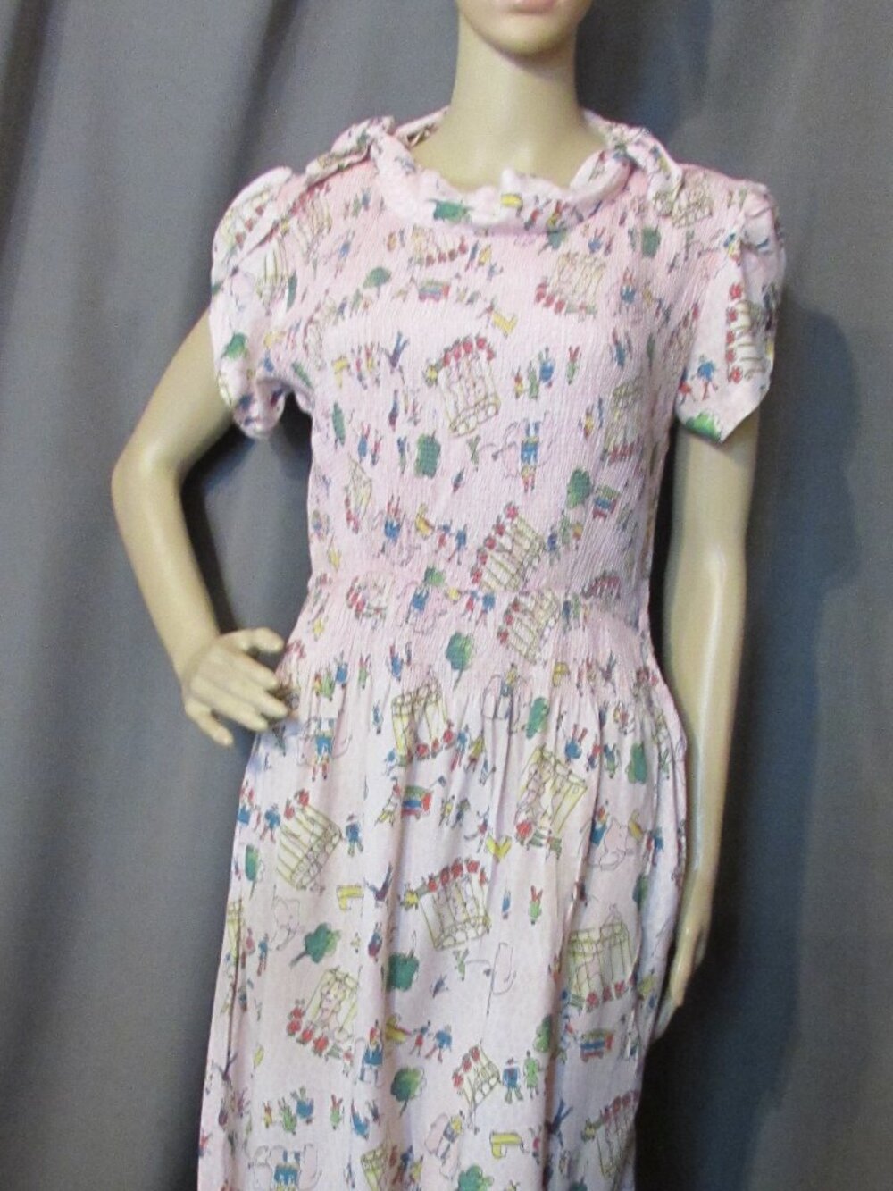 1940 Era Rayon Day Dress Cotton Candy Pink Carnival Scene